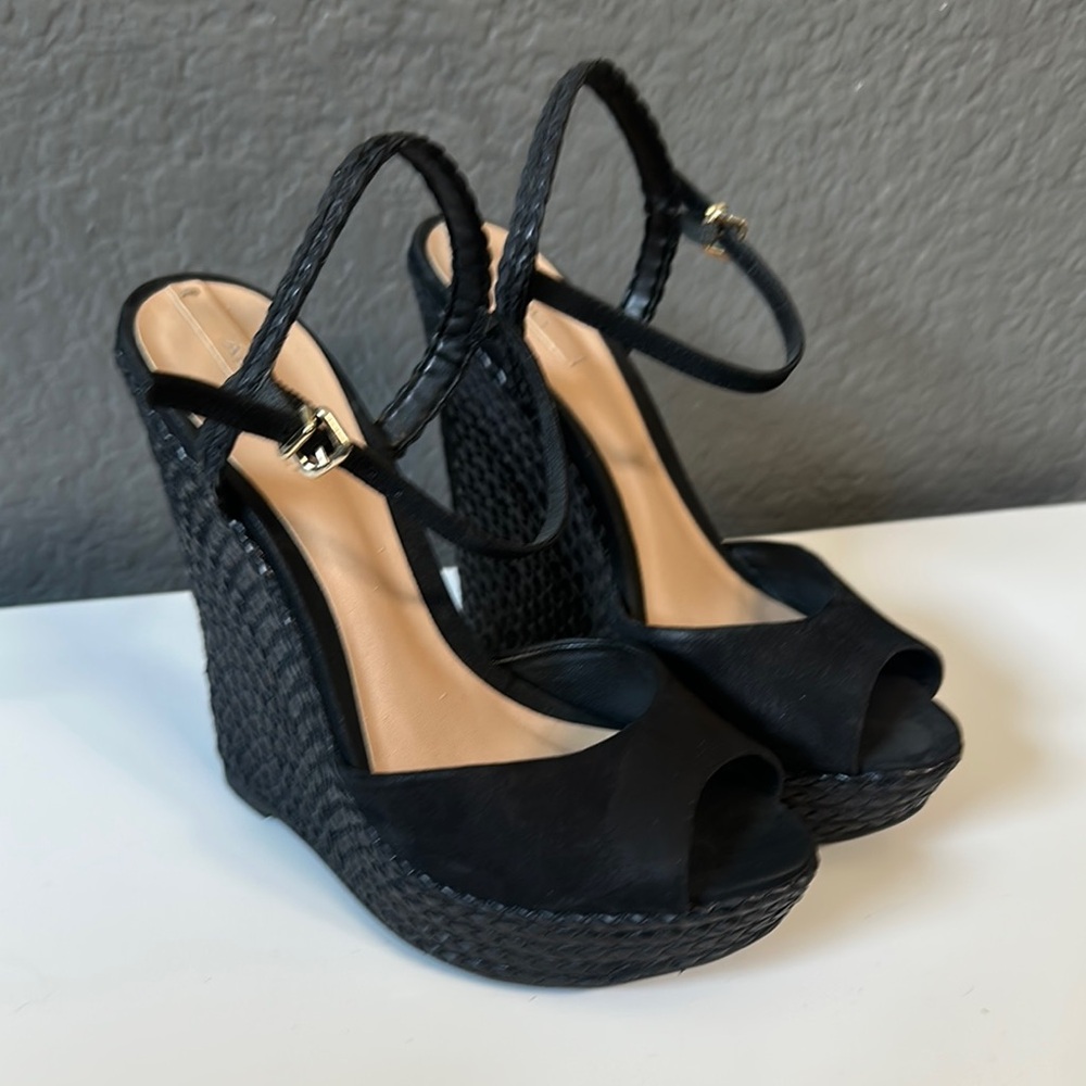Elegant Black Wedge Sandals